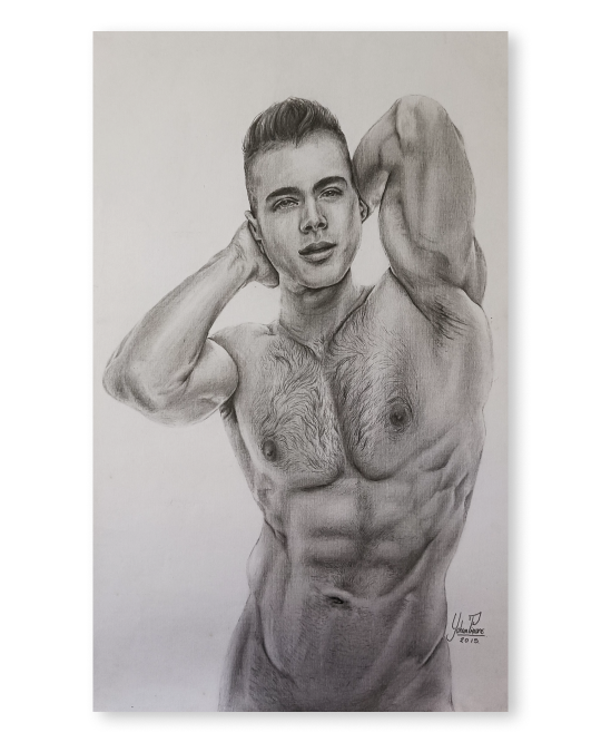 Dibujo realista en lápiz de hombre relajado con manos en la cabeza, grafito sobre papel – obra de Yohan Pixone