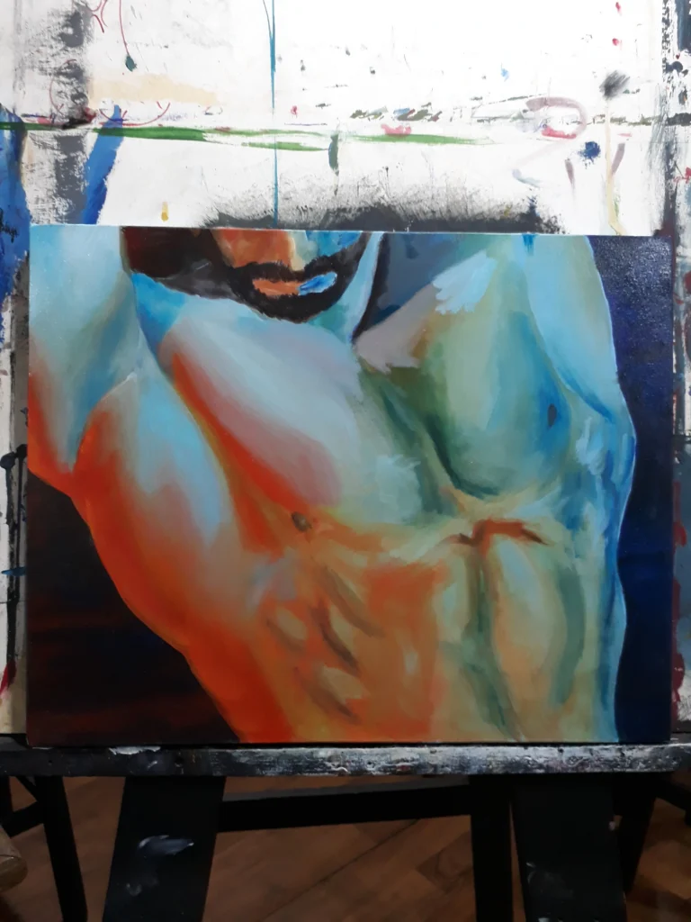 artista visual pintando figura humana en proceso creativo explorando tensión y presencia