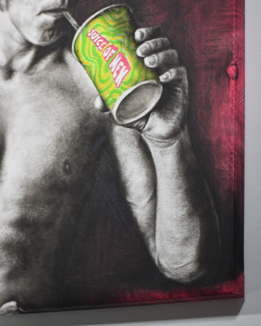 Pintura al óleo de figura masculina bebiendo con intervención de color verde y rosa, obra Consumo contenido de Yohan Pixone