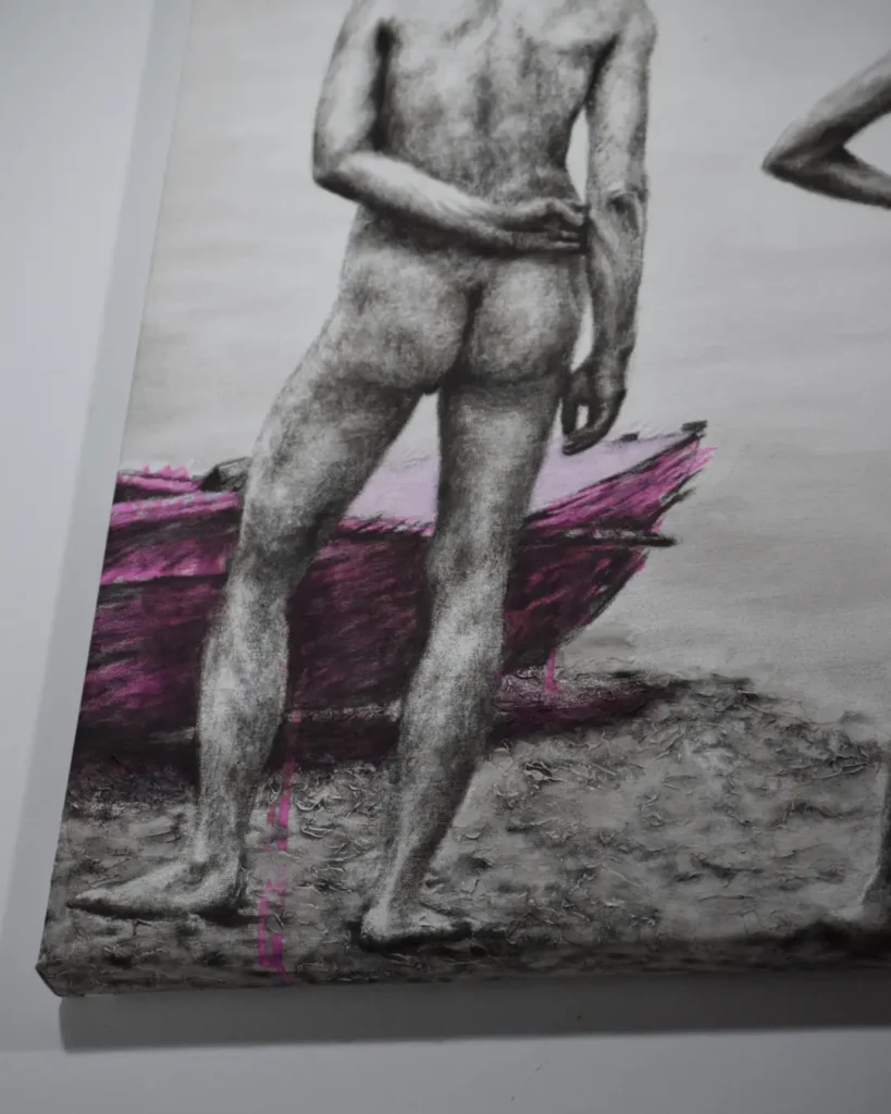 Pintura al óleo de dos figuras humanas en paisaje con intervención de color rosa, obra Cuando pesa el silencio de Yohan Pixone