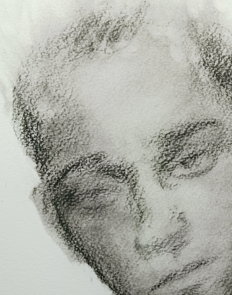 Detalle de mirada desviada y boca contenida en un dibujo de rostro masculino de Yohan Pixone.
